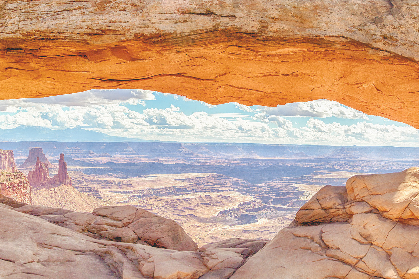 
                  
                    Mesa Arch Panorama
                  
                